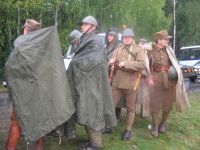 Po inscenizacji pogoda dalej nie rozpieszczała.