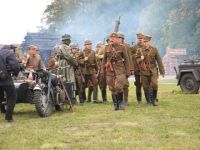 Oddani w ręce nieprzyjaciół.